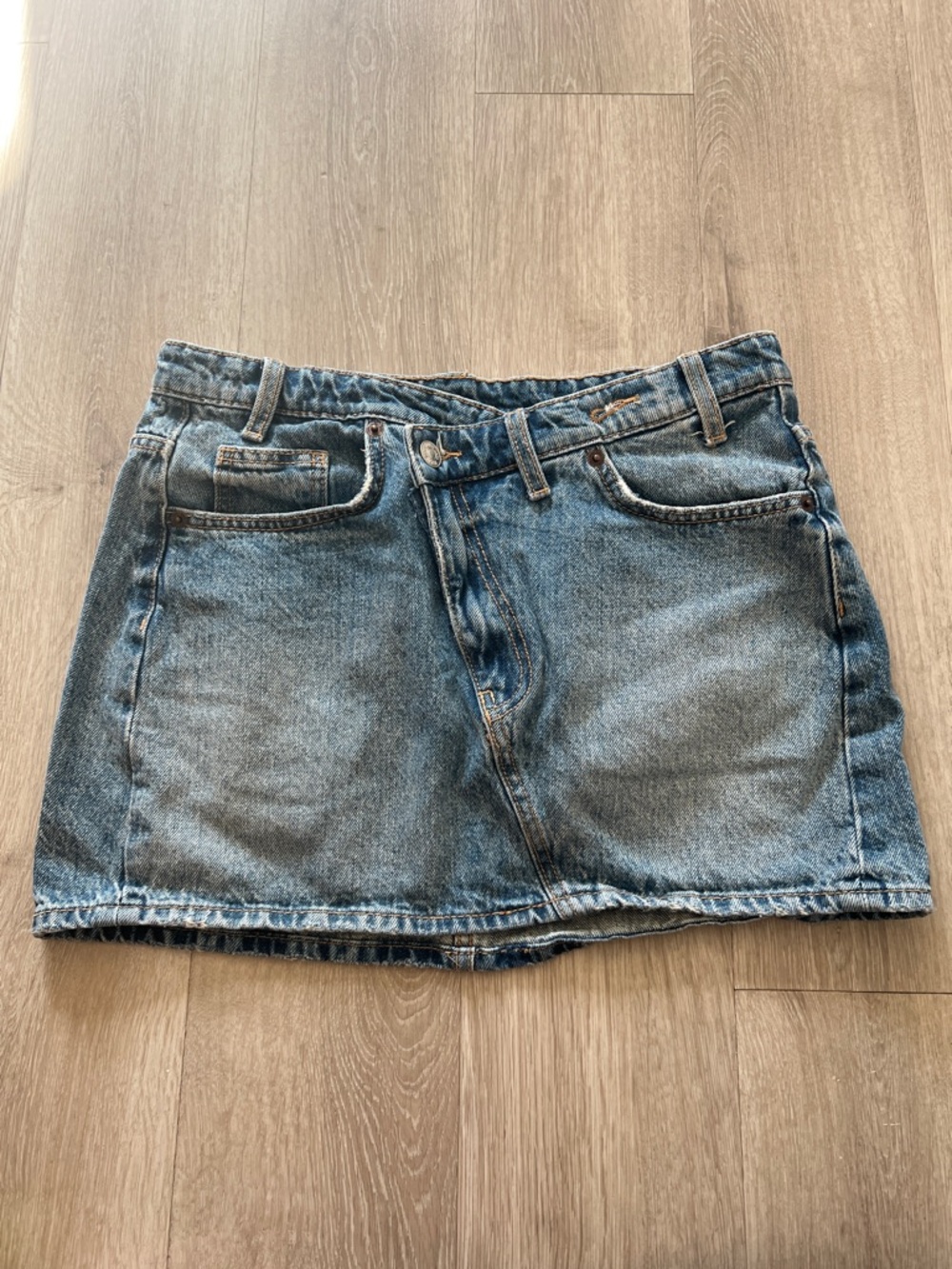Zara Classic Blue Denim Mini Skirt - Women